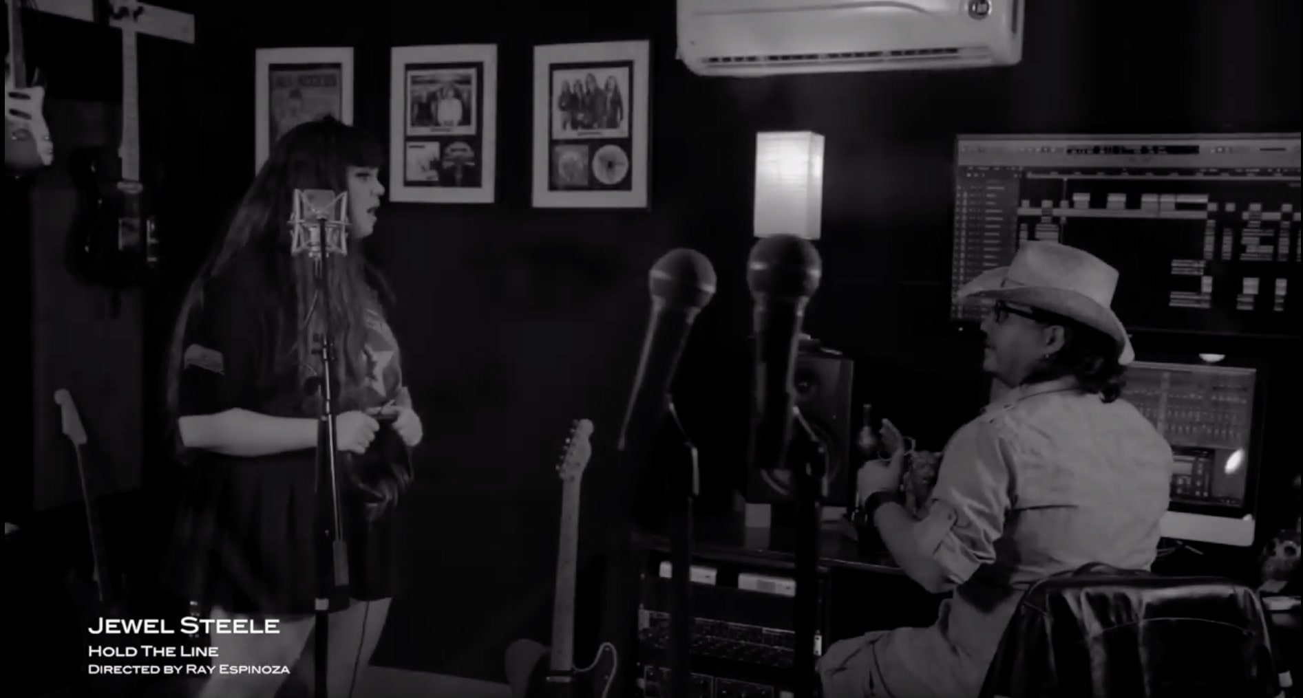 Jewel Steele – Hold The Line